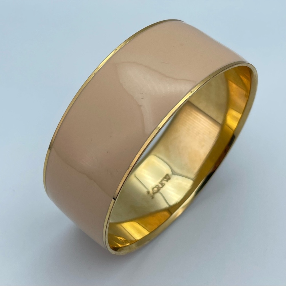 J.Crew Wide Enamel Bangle Bracelet – Neutral/Gold Tone, Size 7.5 - Picture 5 of 6